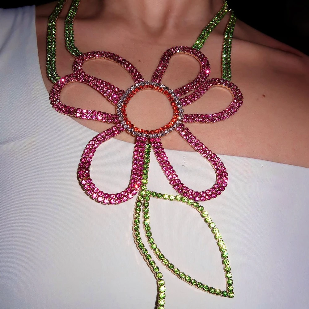 Crystal Choker Necklace - 화려한 크리스탈 플라워 스테이트먼트 목걸이, 반짝이는